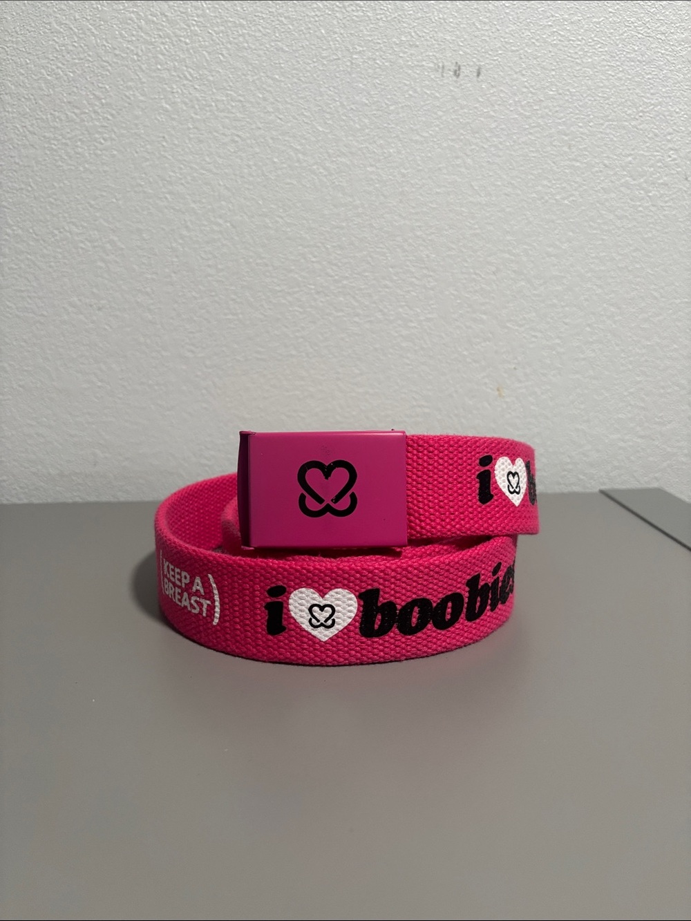 Black and Pink I heart boobies belt brand new - Picture 4 of 5